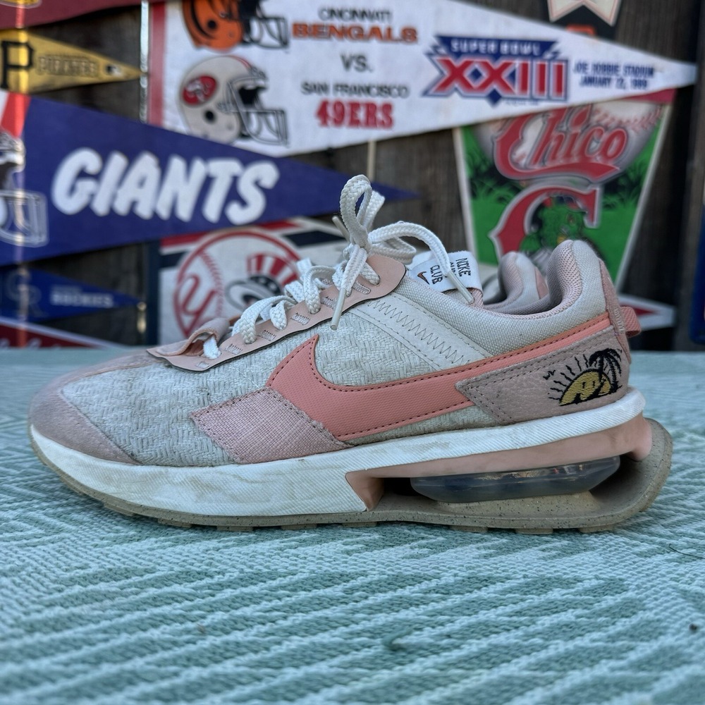 Size 7.5 - NIKE AIR MAX PRE-DAY SE SUN CLUB Wmn's Athletic Sneakers Peach White‎